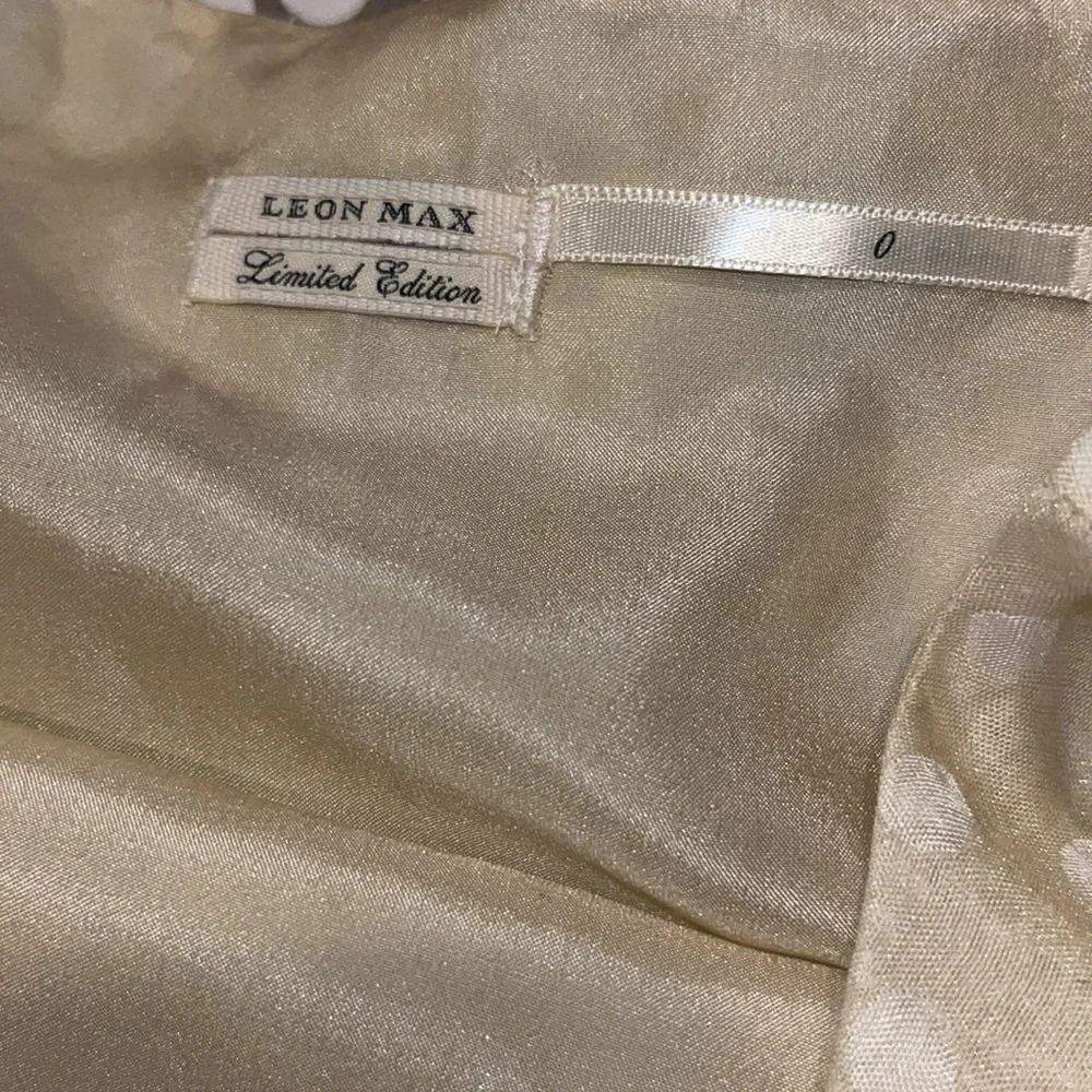 Leon Max Limited Edition Cream Polka Dot with Ruffle Waistline Dress Size 0 EUC - Picture 4 of 6